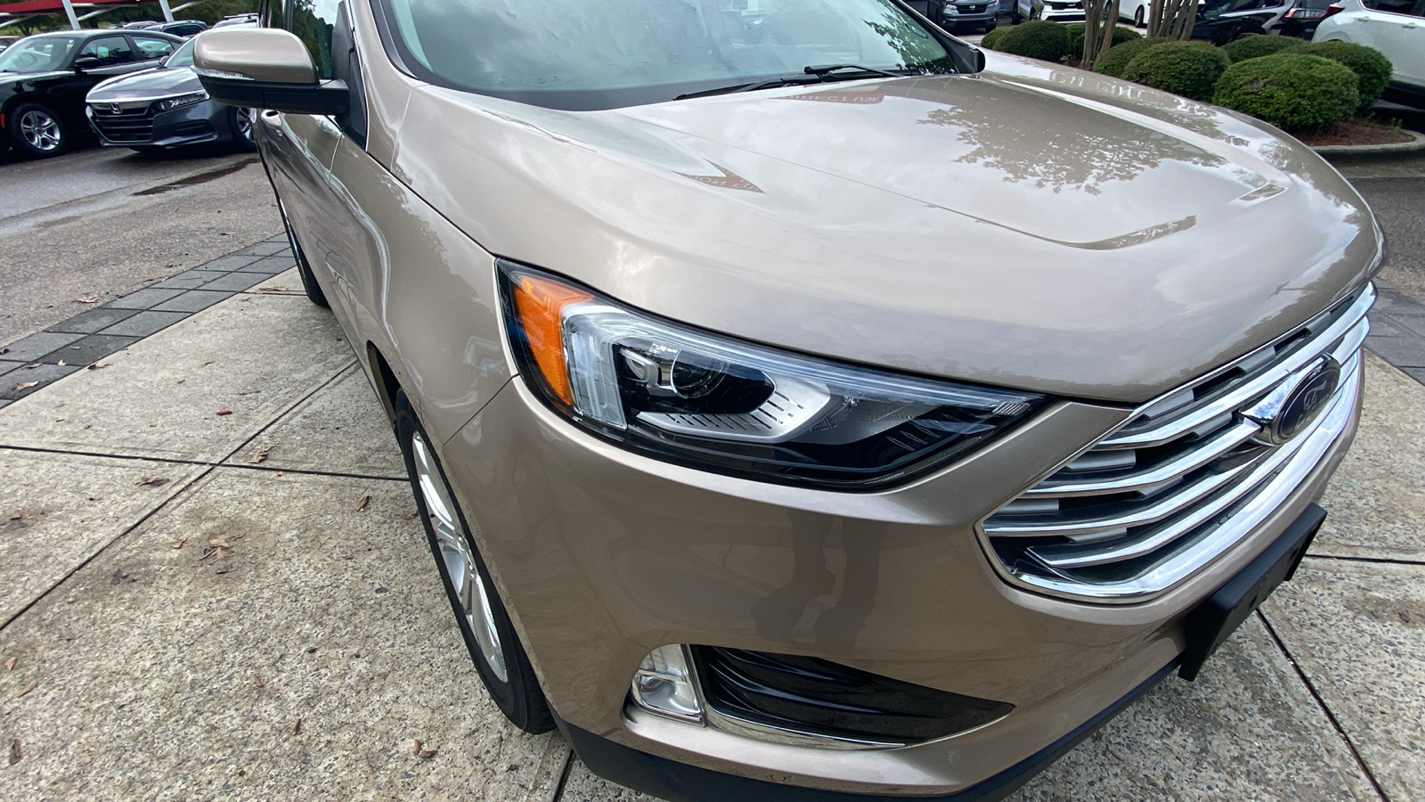 2020 Ford Edge Titanium 2