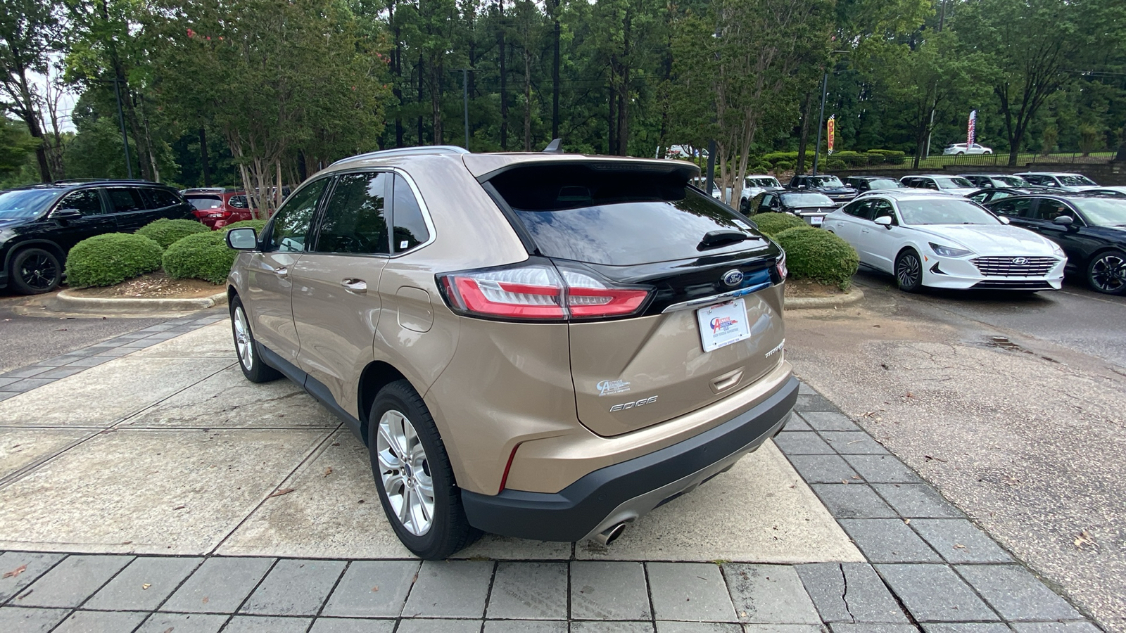 2020 Ford Edge Titanium 9