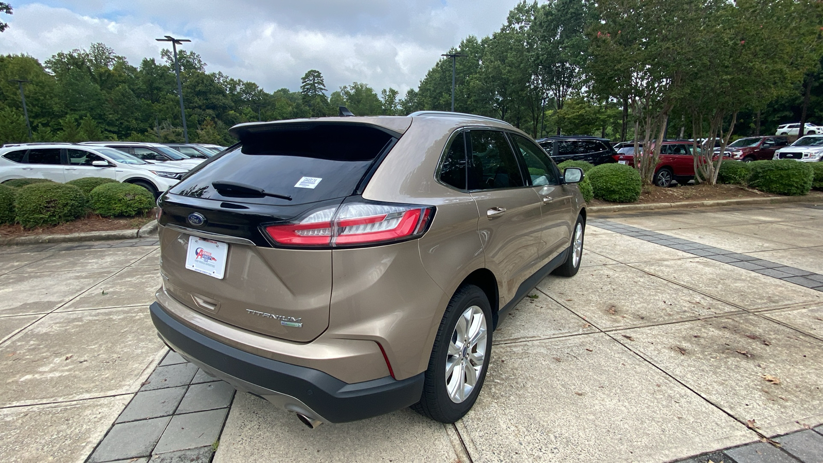 2020 Ford Edge Titanium 14