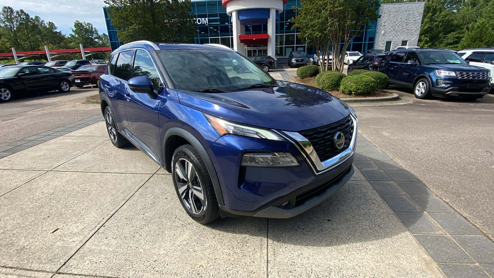 2021 Nissan Rogue SL 1