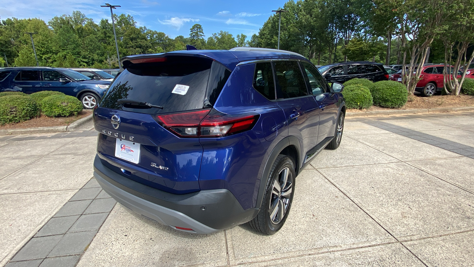 2021 Nissan Rogue SL 14