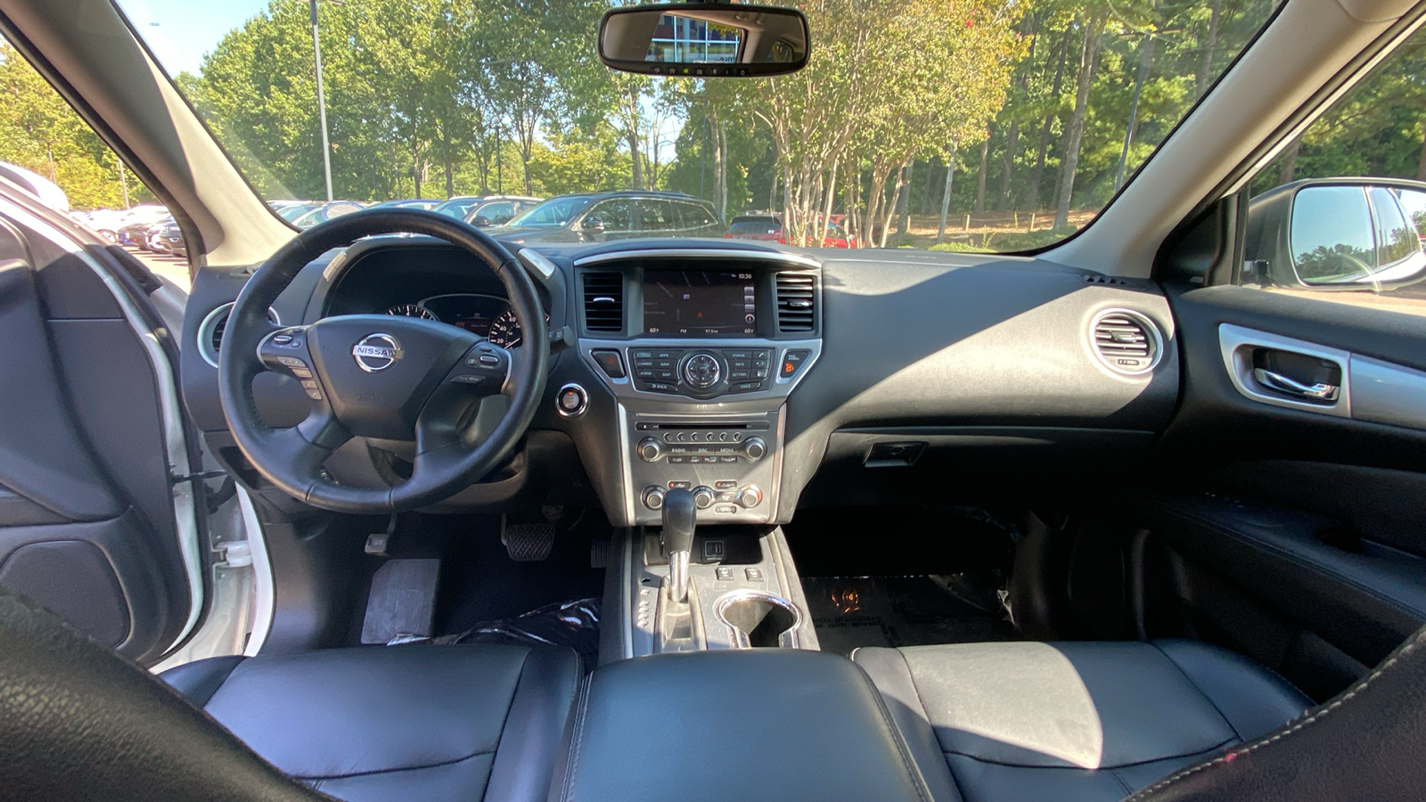 2019 Nissan Pathfinder SL 41