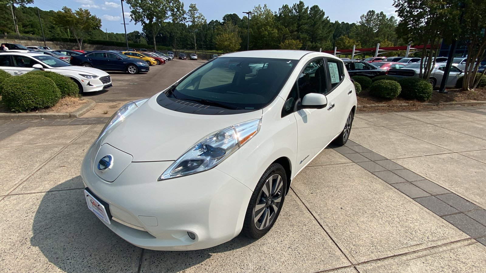 2016 Nissan Leaf SL 4