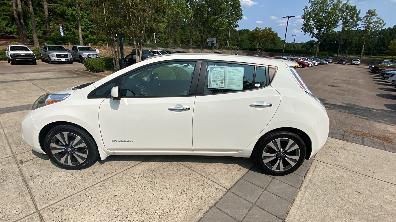 2016 Nissan Leaf SL 8