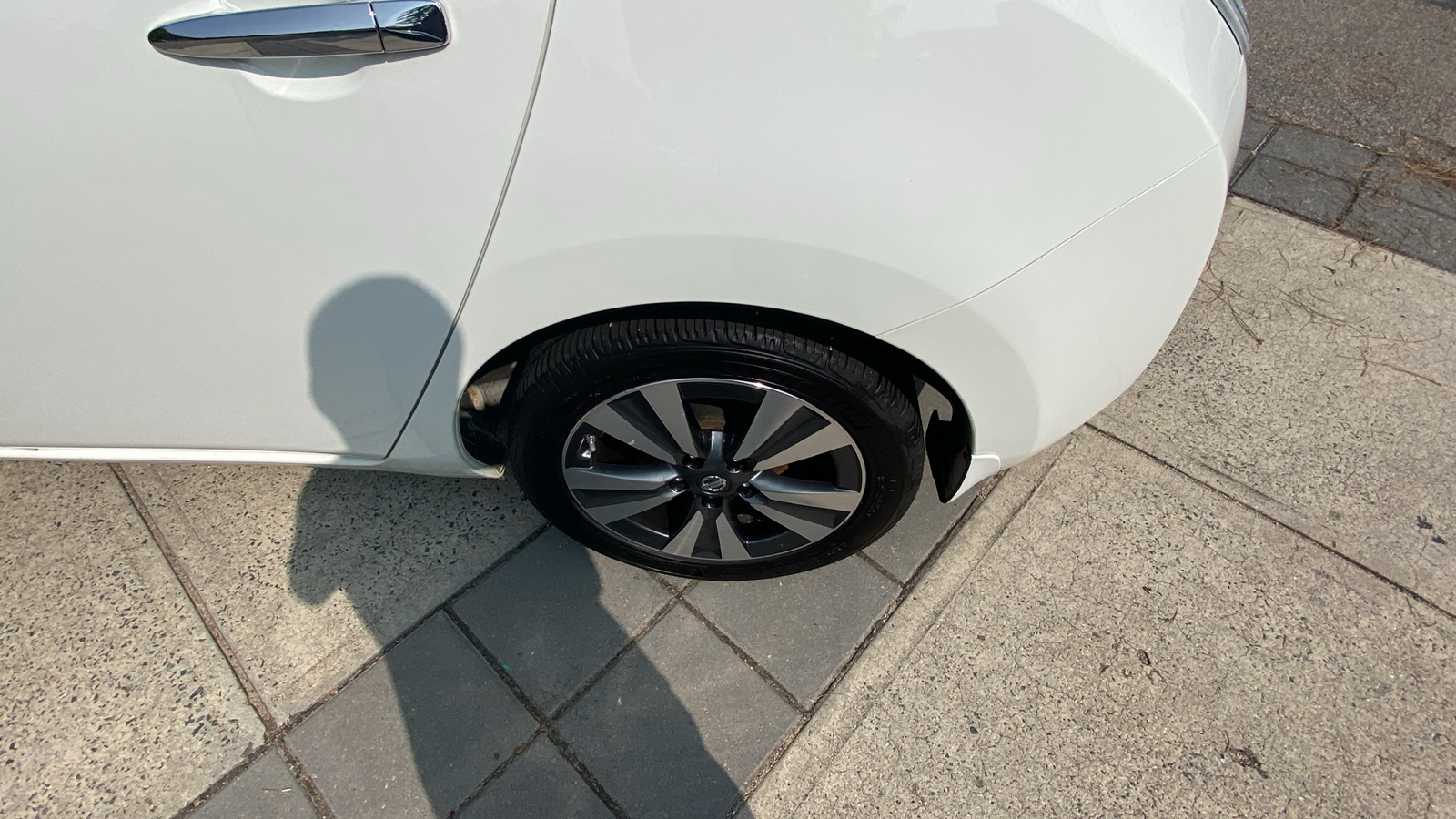 2016 Nissan Leaf SL 9