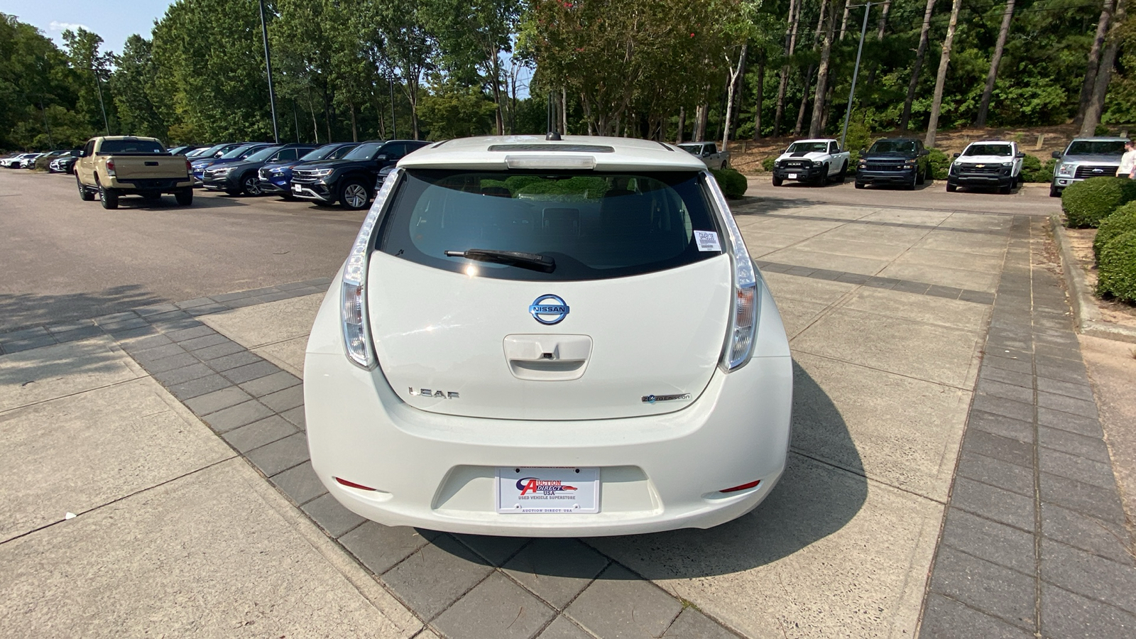 2016 Nissan Leaf SL 11