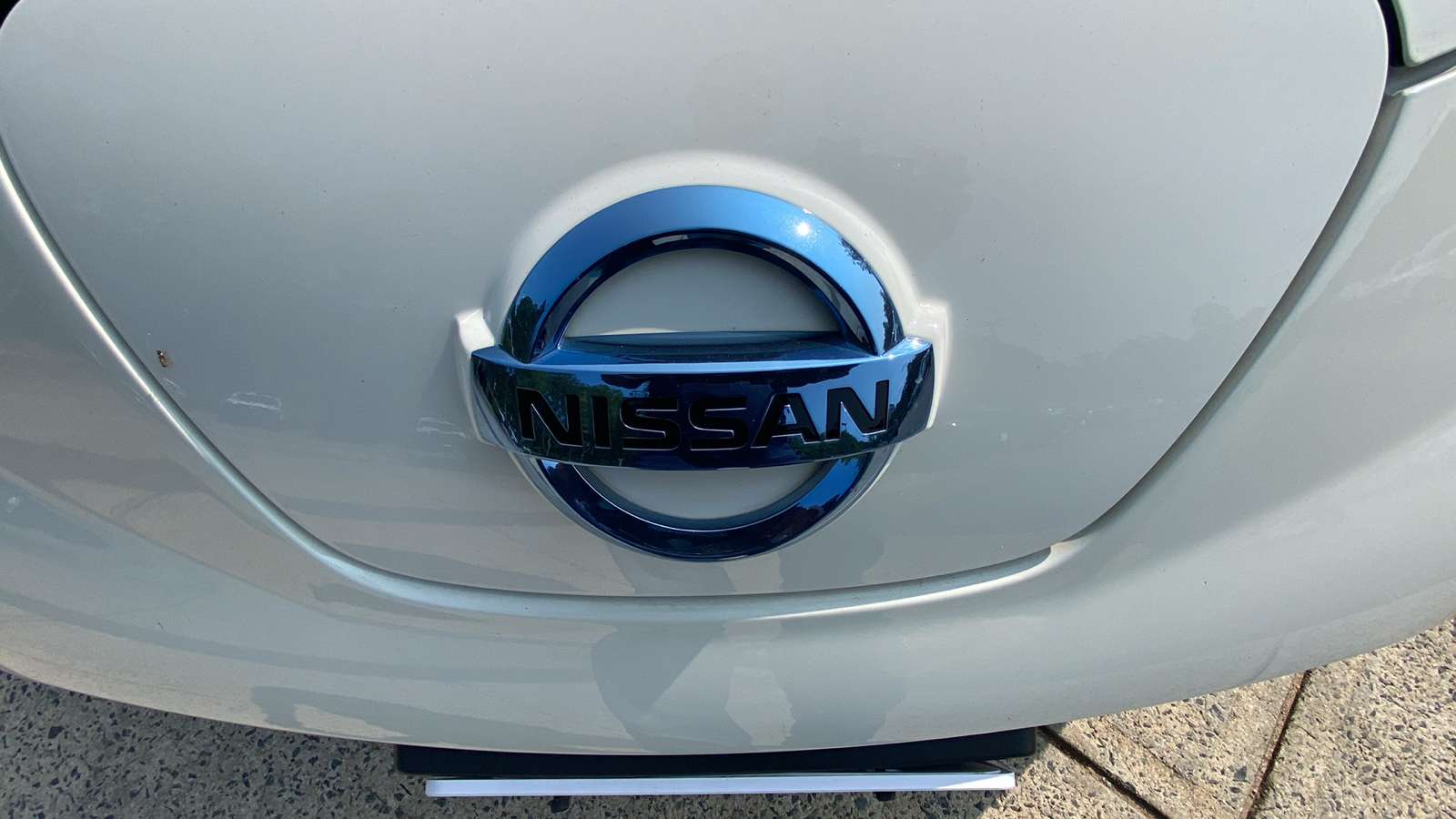 2016 Nissan Leaf SL 19