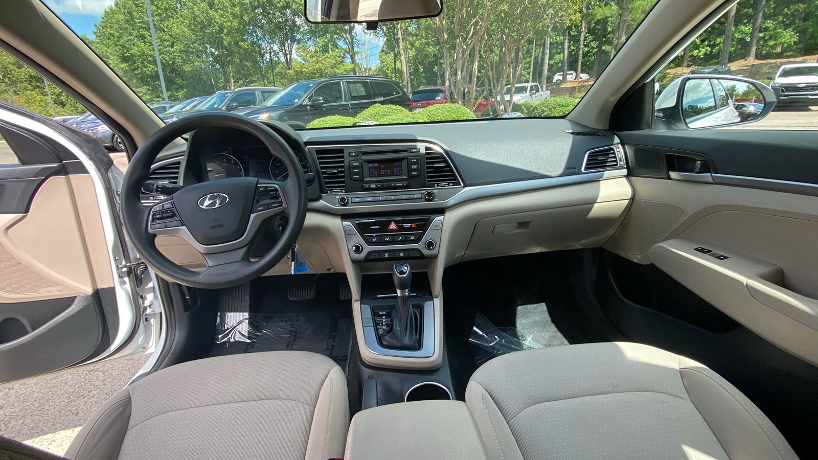 2018 Hyundai Elantra SE 36