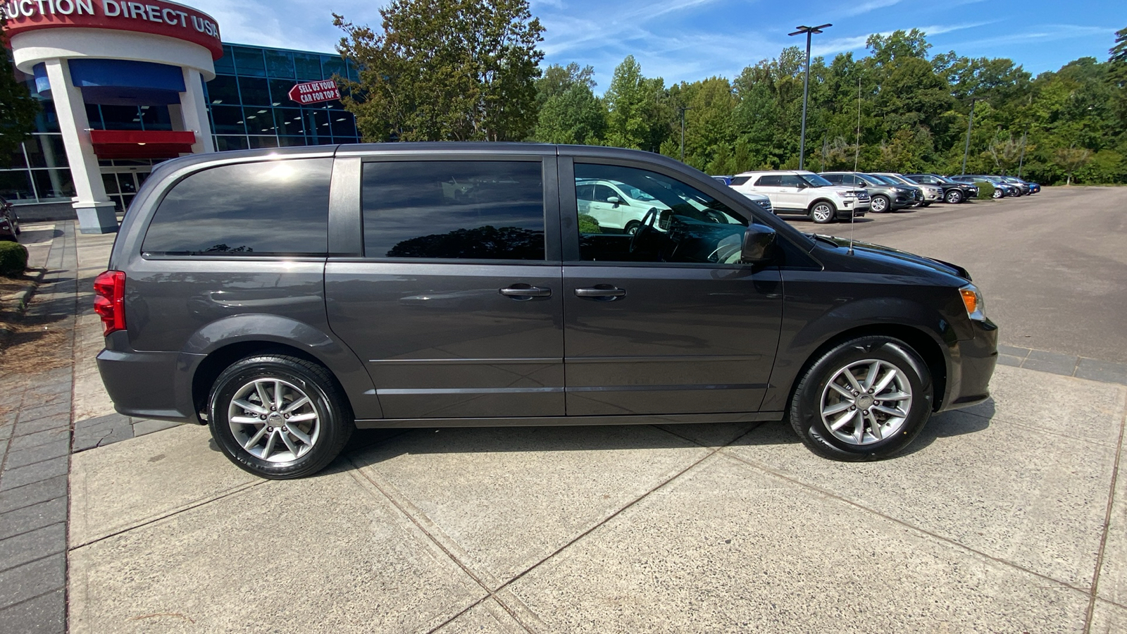 2016 Dodge Grand Caravan SE 16