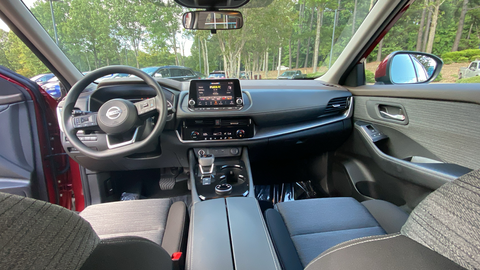 2021 Nissan Rogue  36