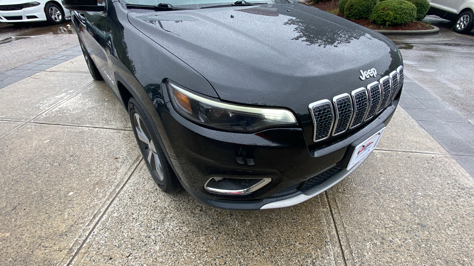 2019 Jeep Cherokee  2