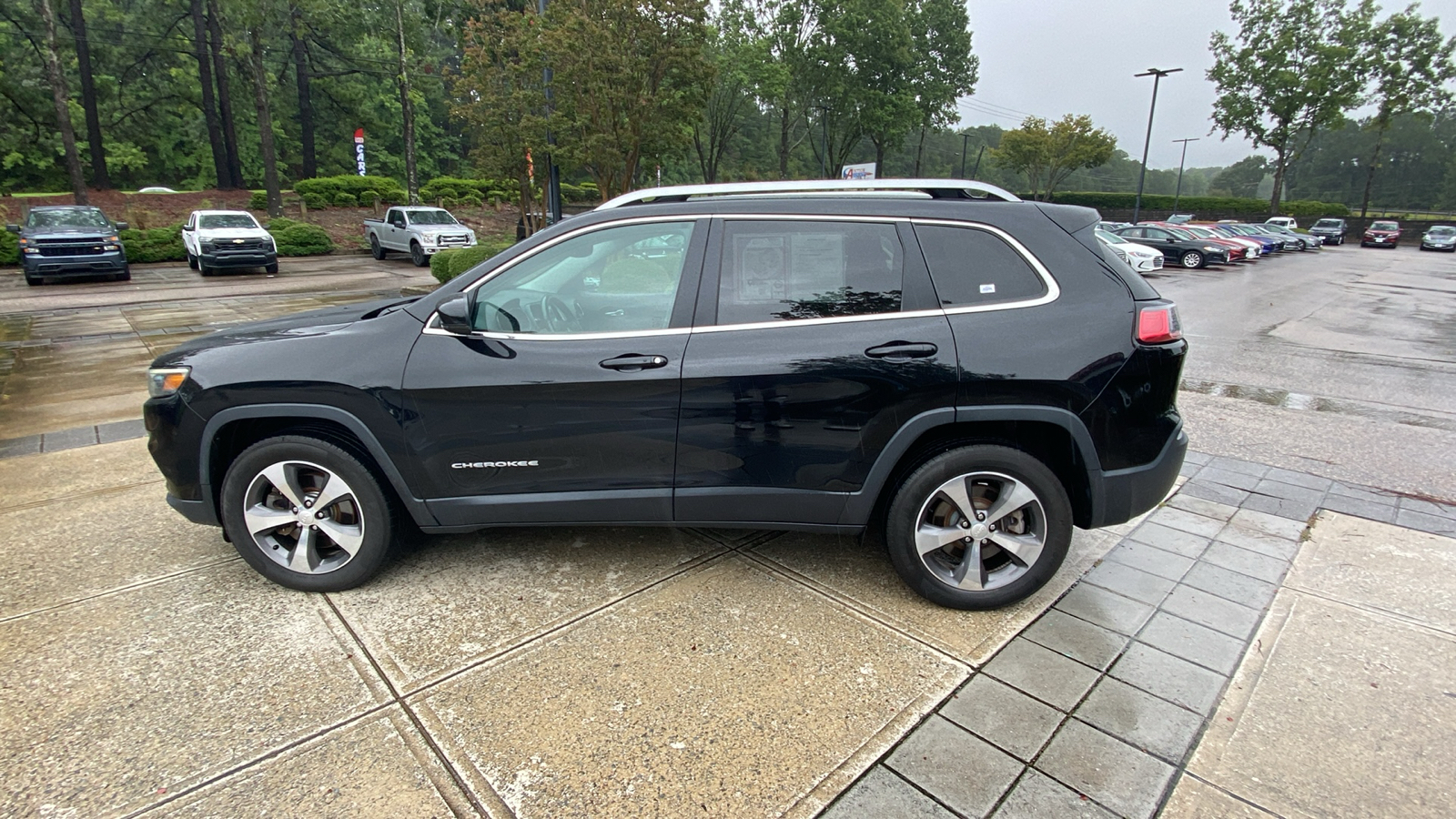 2019 Jeep Cherokee  8