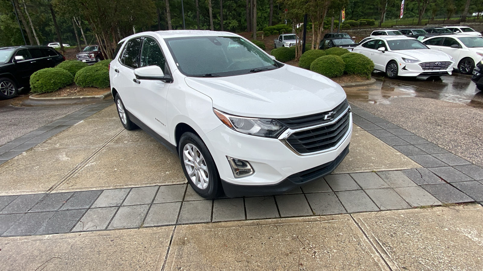 2019 Chevrolet Equinox  1