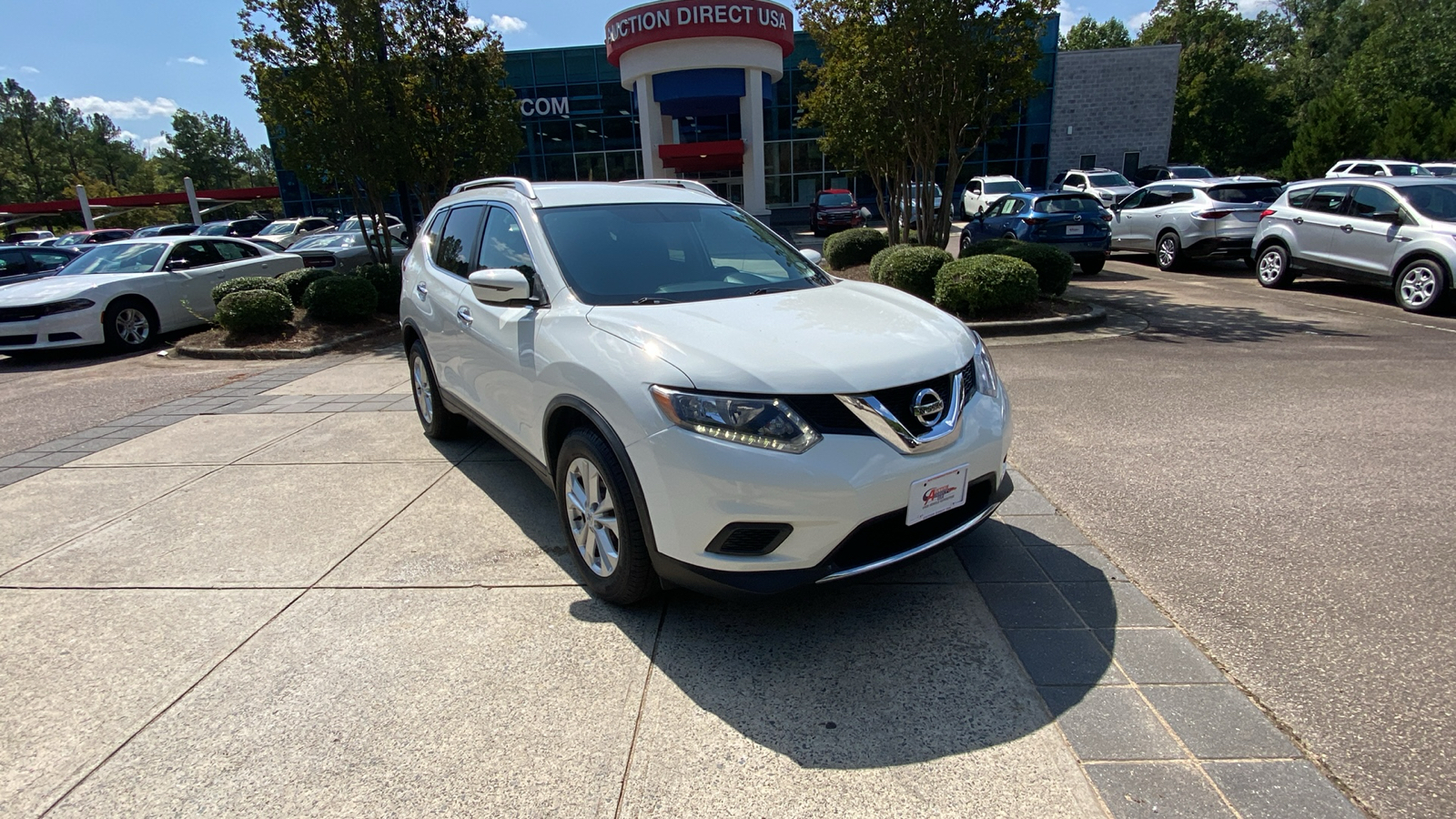 2016 Nissan Rogue SV 1