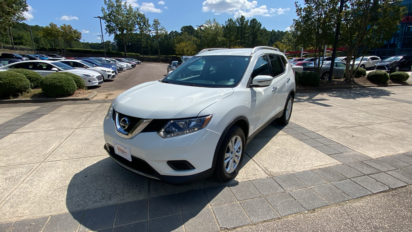 2016 Nissan Rogue SV 4