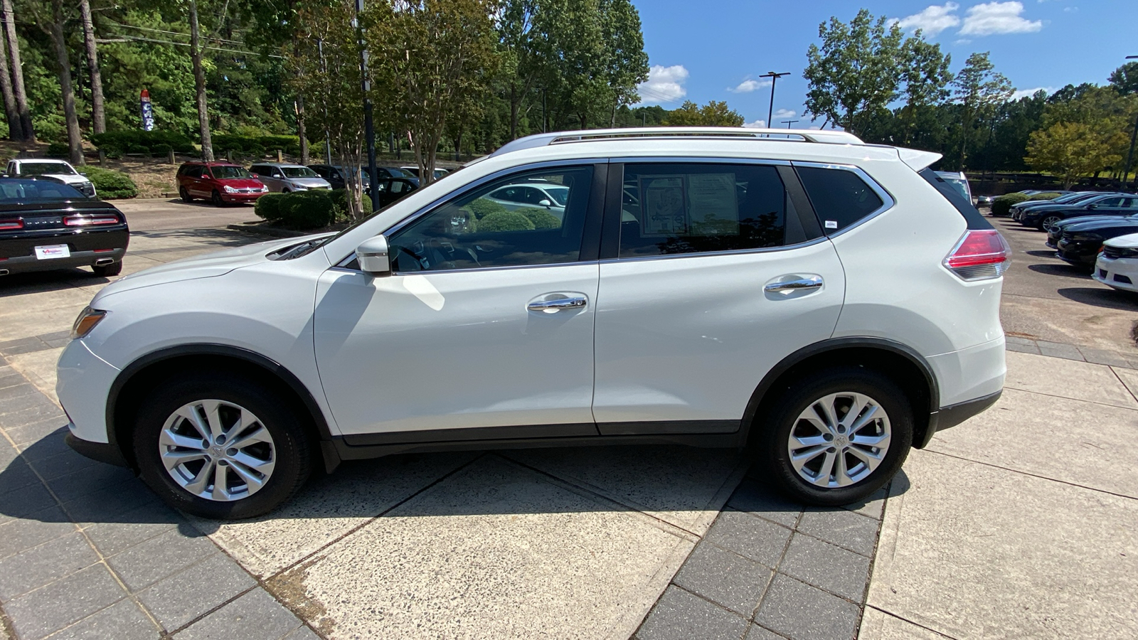 2016 Nissan Rogue SV 7