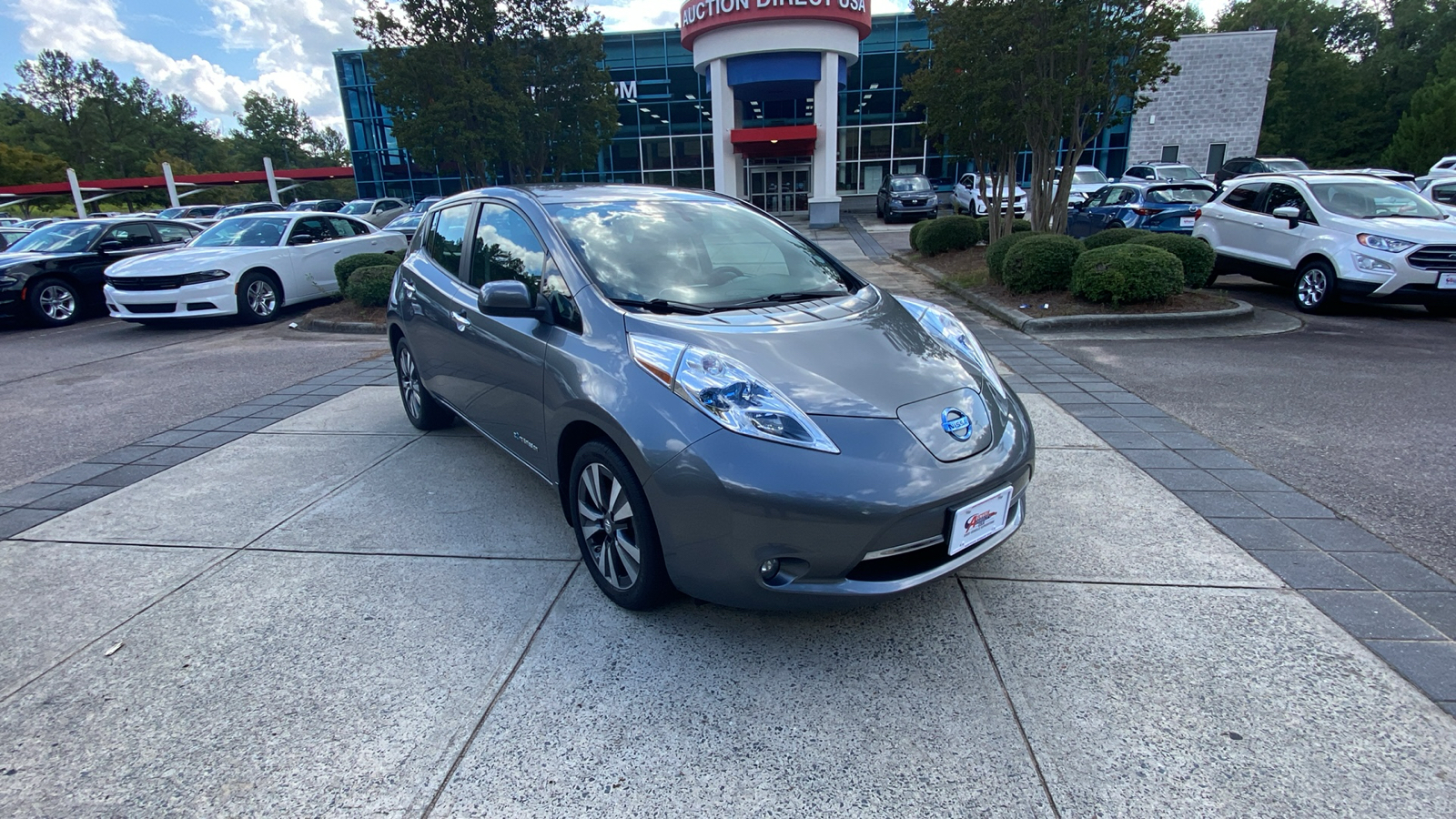 2015 Nissan LEAF  1