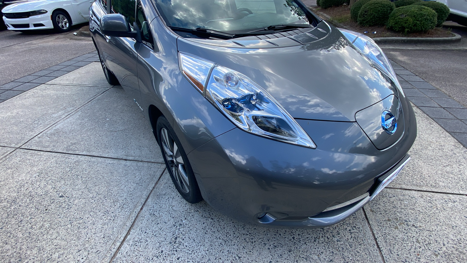 2015 Nissan LEAF  2