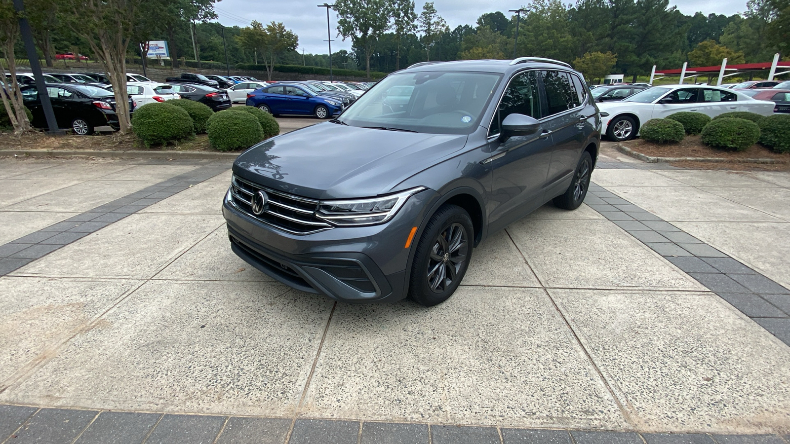 2024 Volkswagen Tiguan 2.0T SE 4