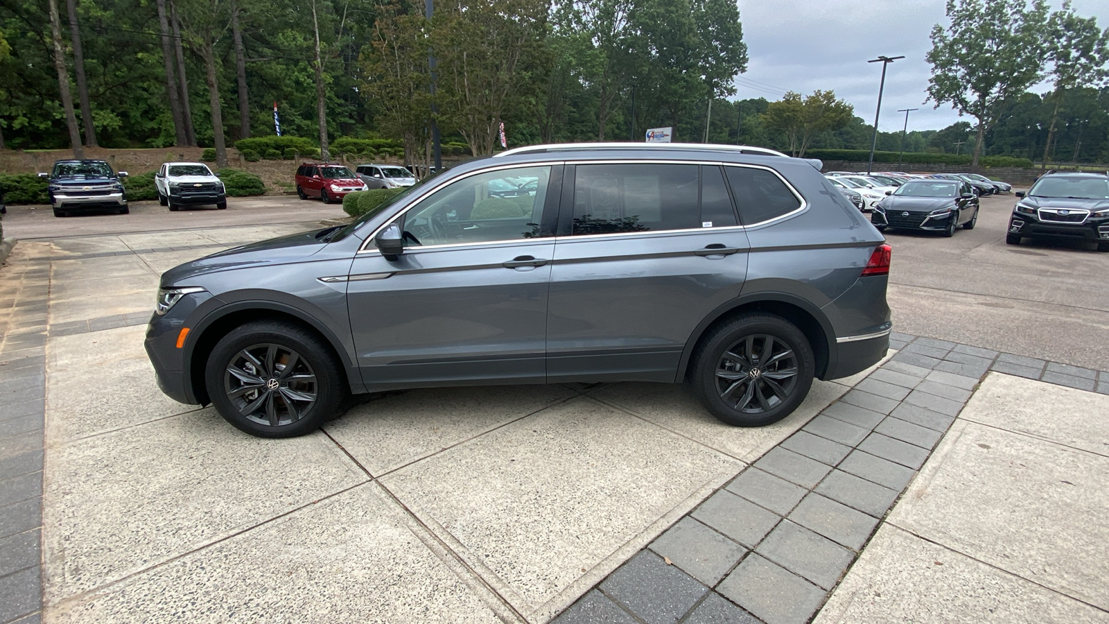 2024 Volkswagen Tiguan 2.0T SE 7