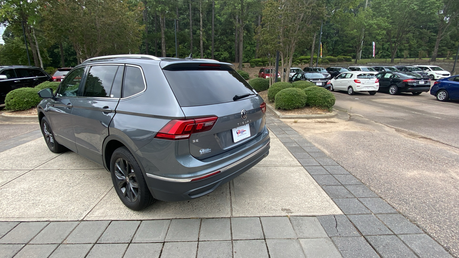 2024 Volkswagen Tiguan 2.0T SE 9