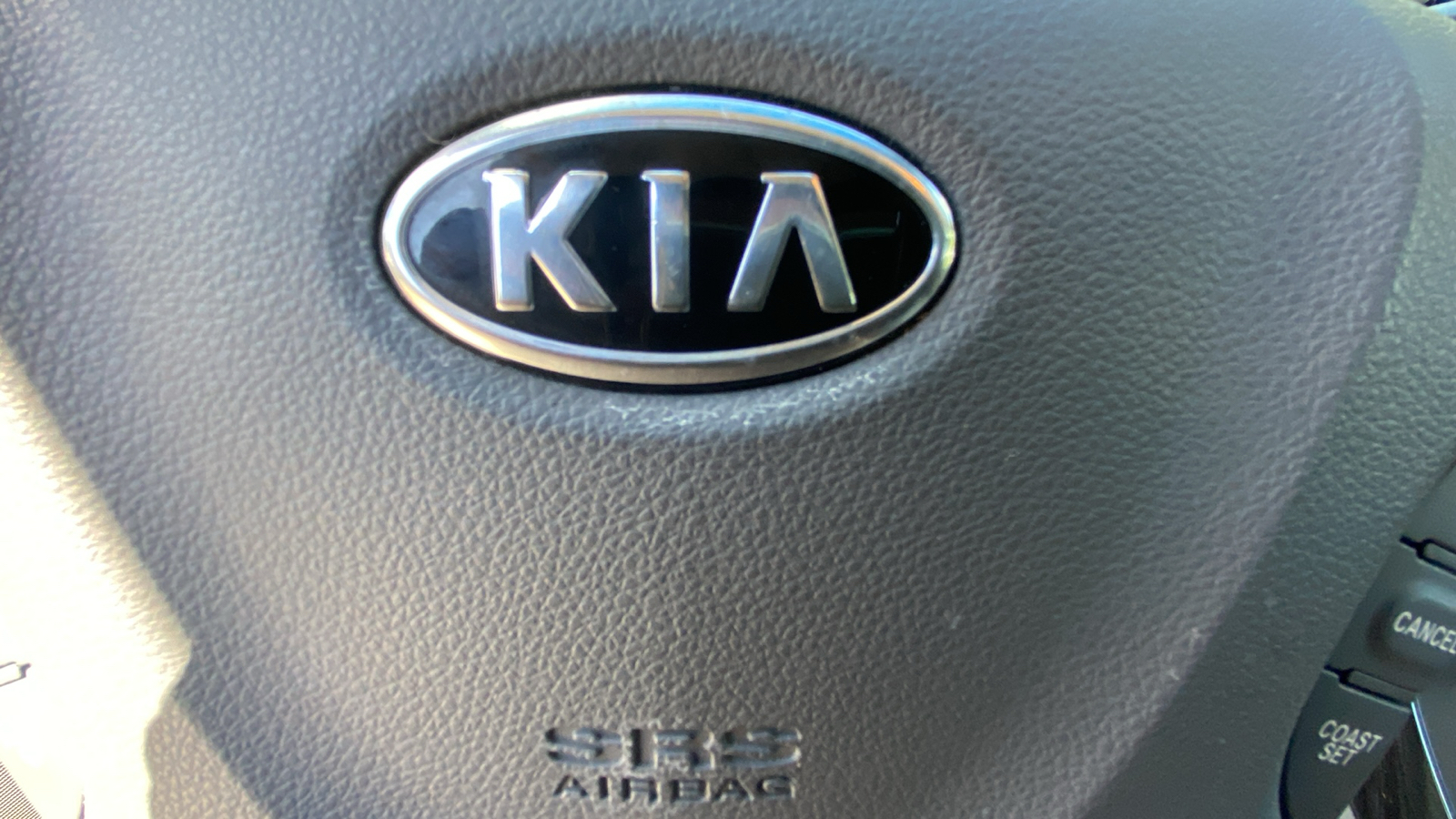 2012 Kia Sedona EX 25