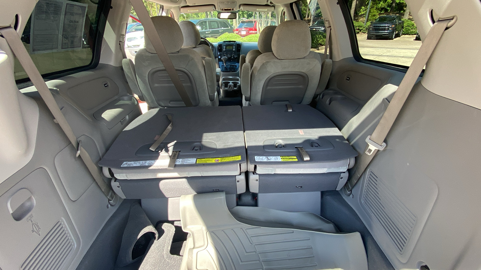 2012 Kia Sedona EX 37