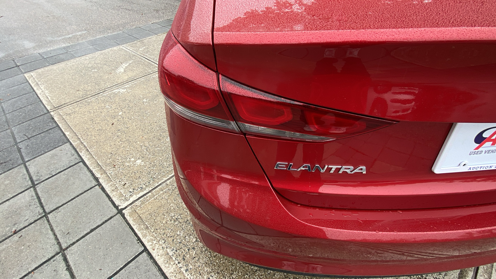 2017 Hyundai ELANTRA  11