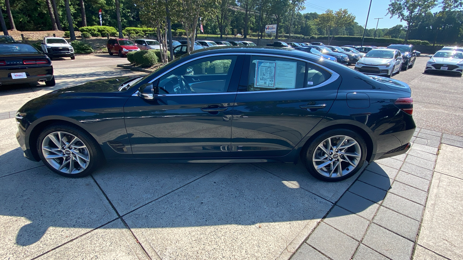 2022 Genesis G70  7