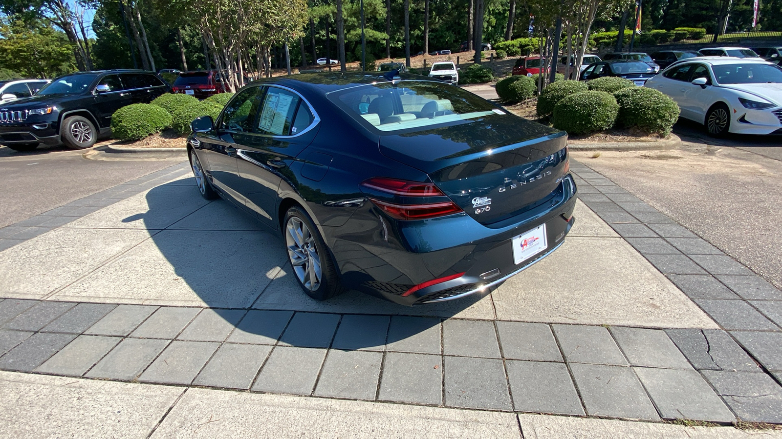 2022 Genesis G70  9