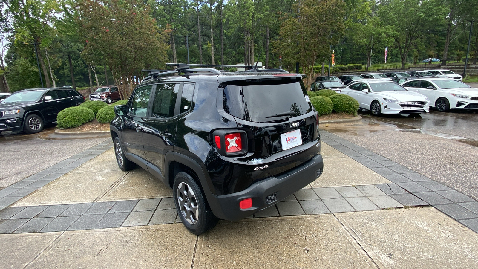 2016 Jeep Renegade  10