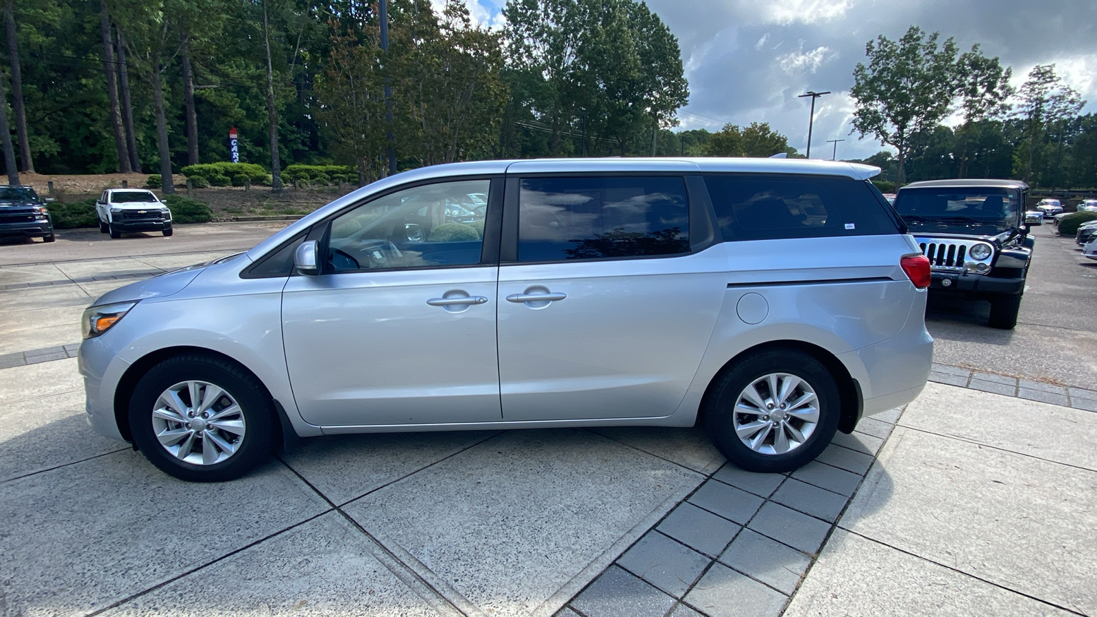 2016 Kia Sedona L 7