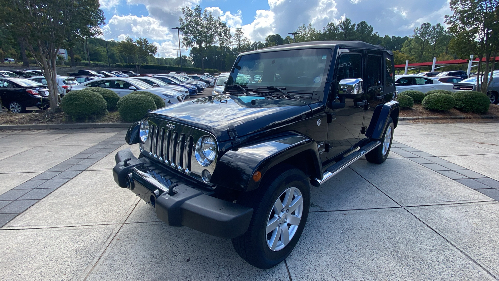 2016 Jeep Wrangler Unlimited Sahara 4