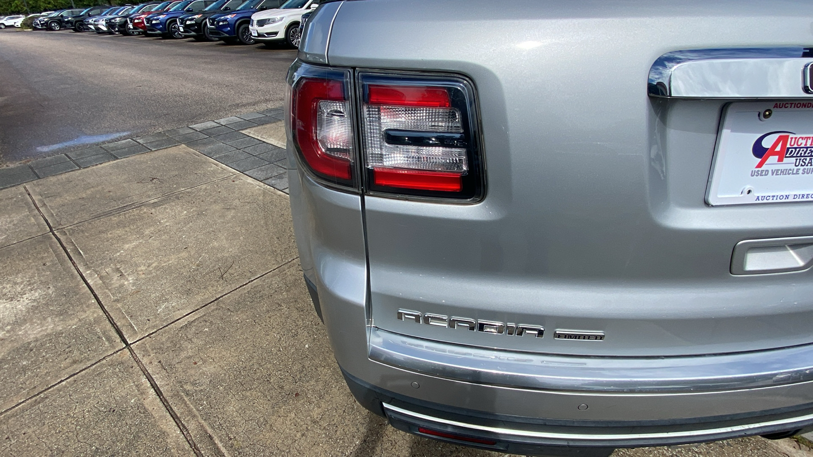 2017 GMC Acadia Limited  11