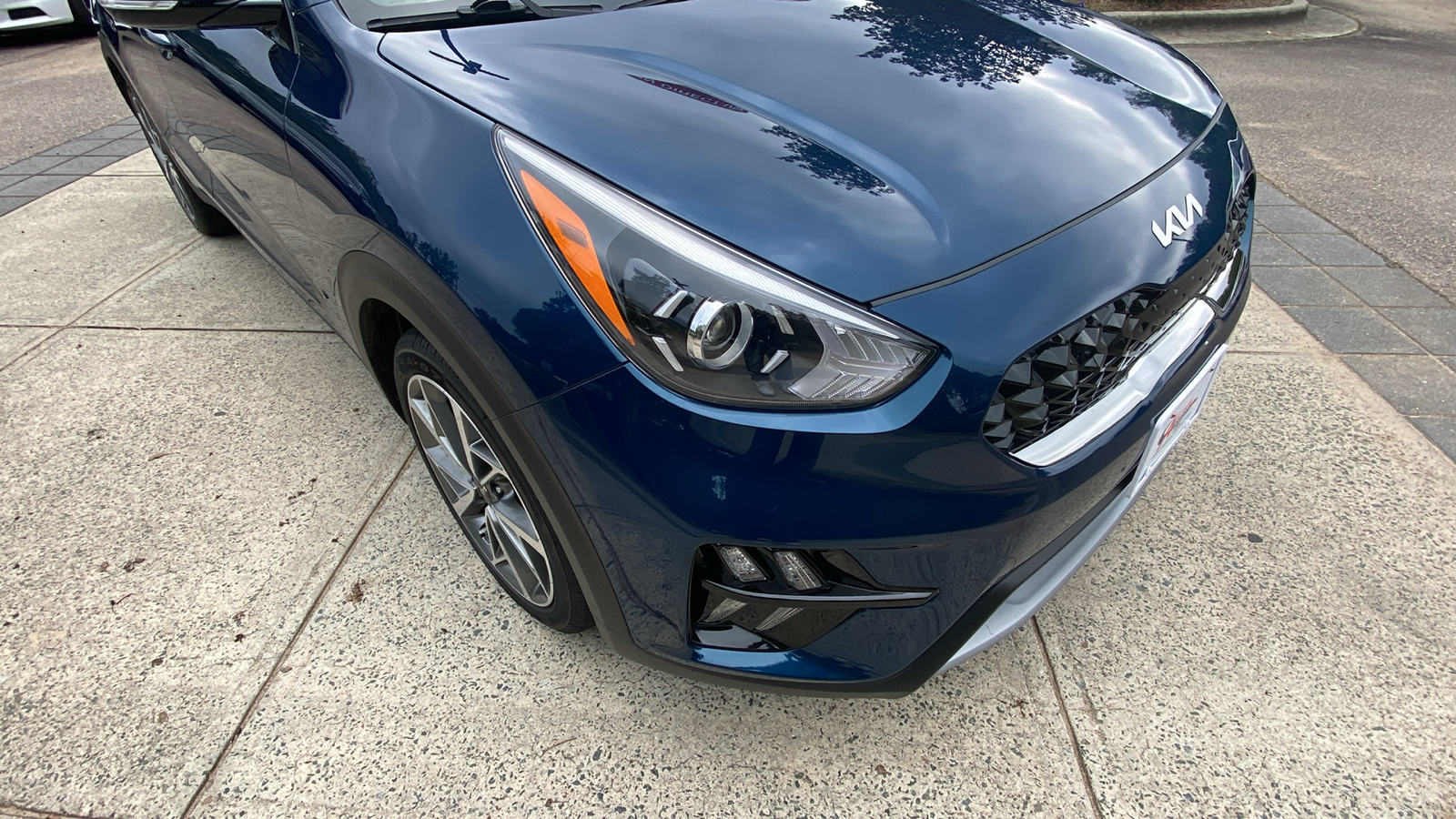 2022 Kia Niro Touring 2