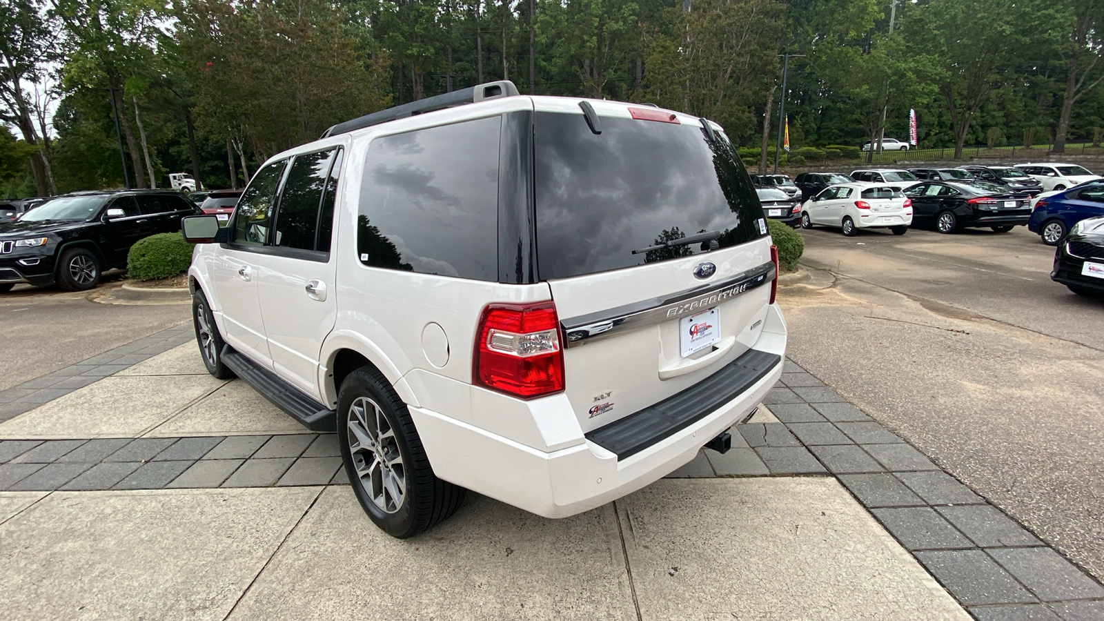 2017 Ford Expedition XLT 9