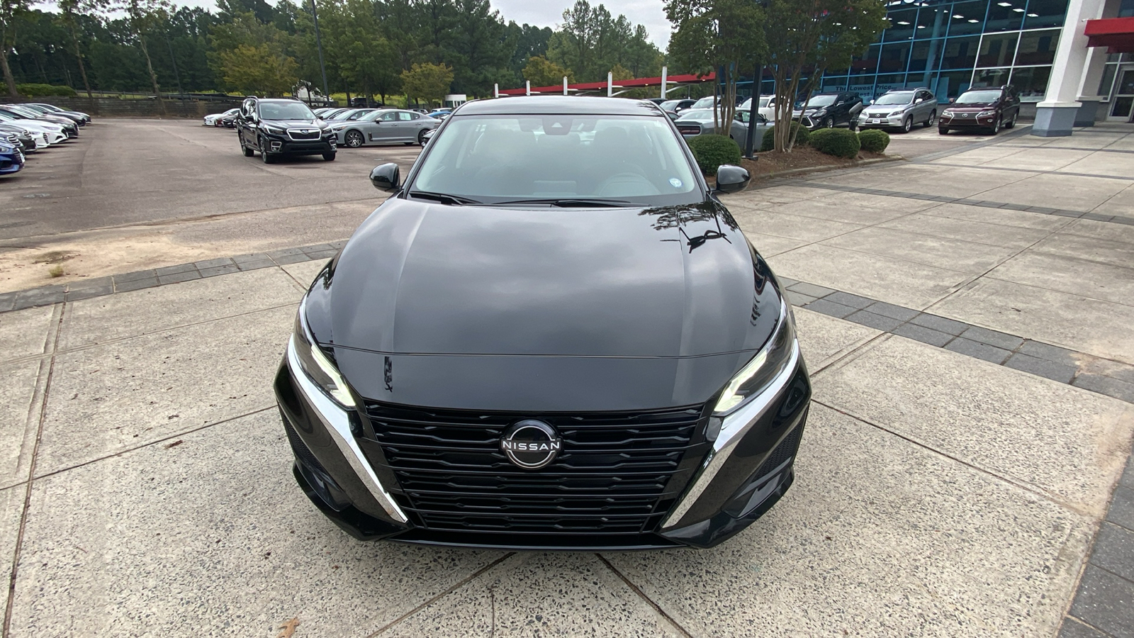 2023 Nissan Altima 2.5 SV 3