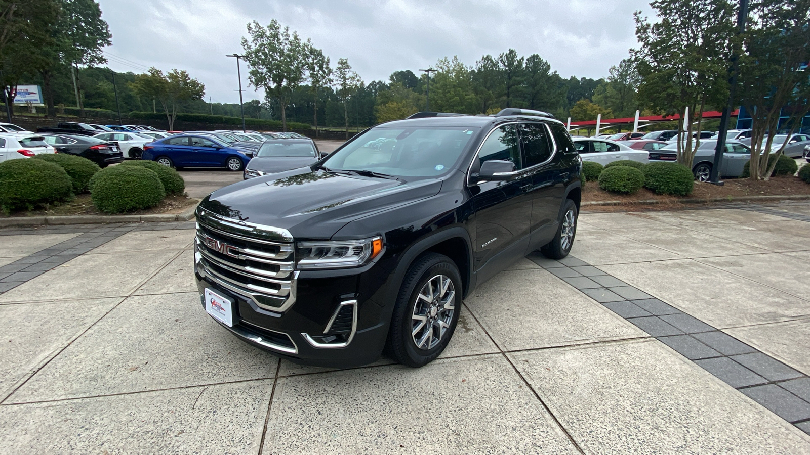 2023 GMC Acadia SLT 4