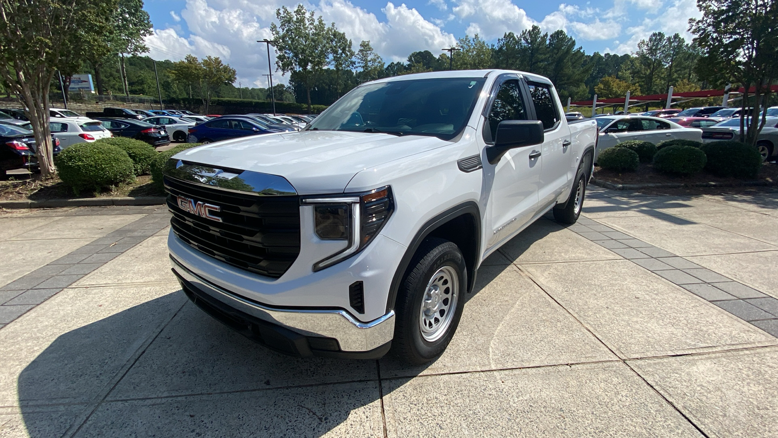 2023 GMC Sierra 1500 Pro 4