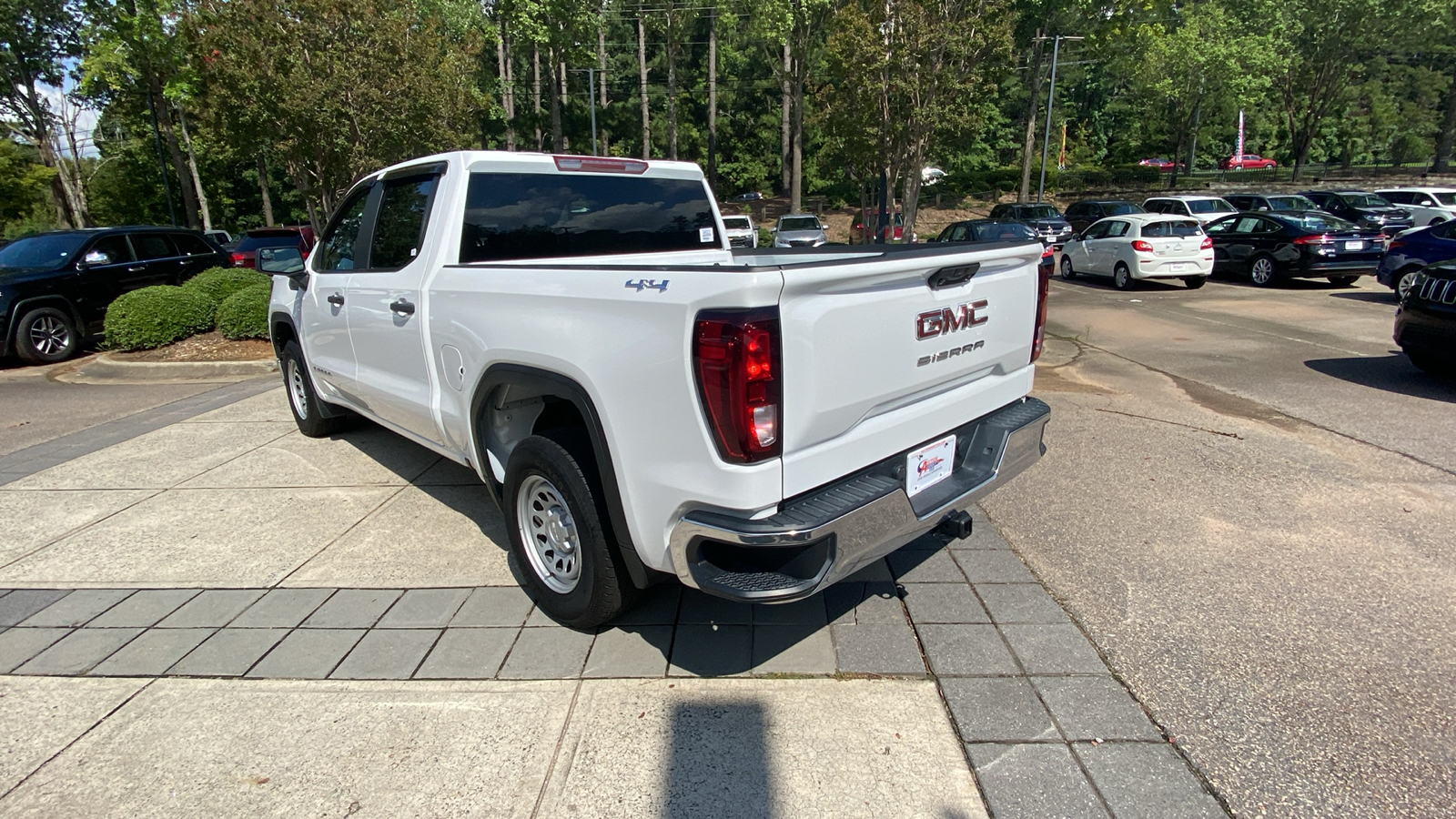 2023 GMC Sierra 1500 Pro 11