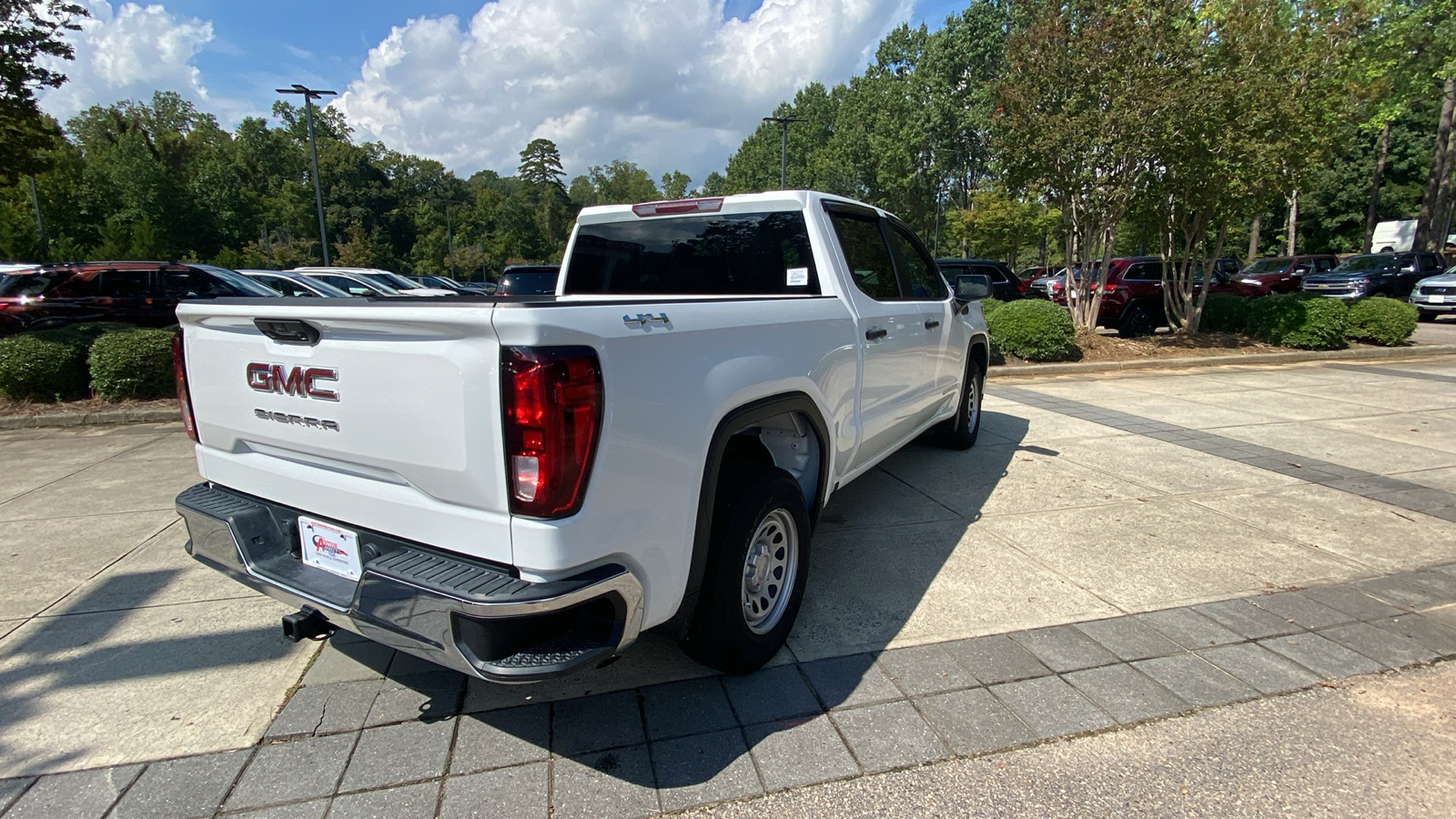 2023 GMC Sierra 1500 Pro 16