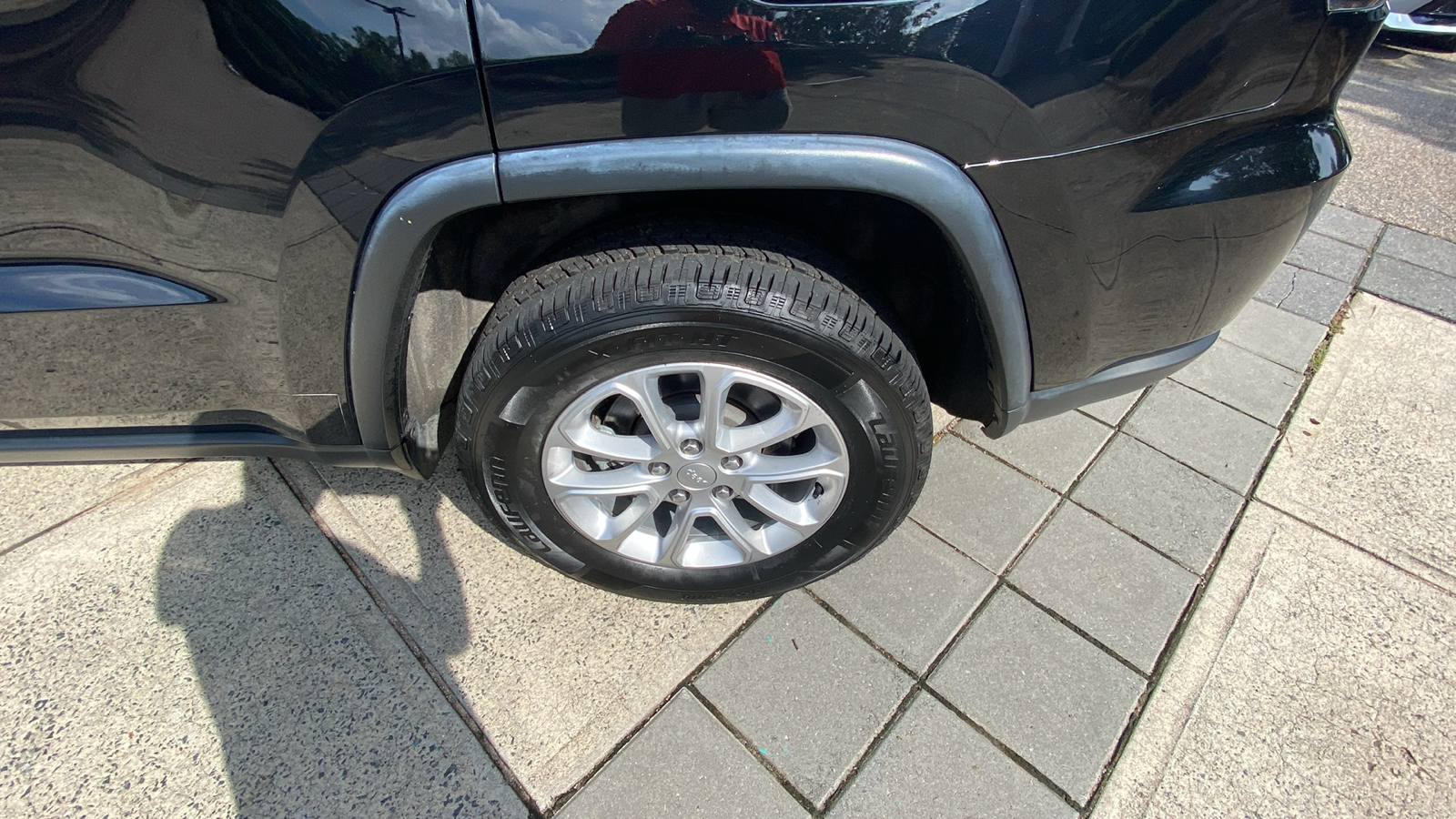 2021 Jeep Grand Cherokee Laredo E 9