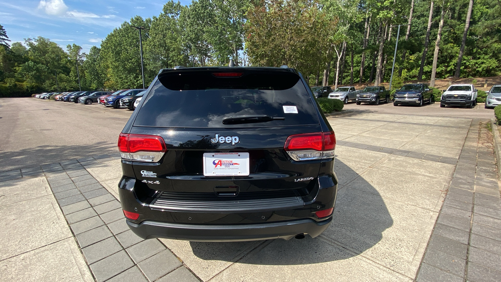 2021 Jeep Grand Cherokee Laredo E 11