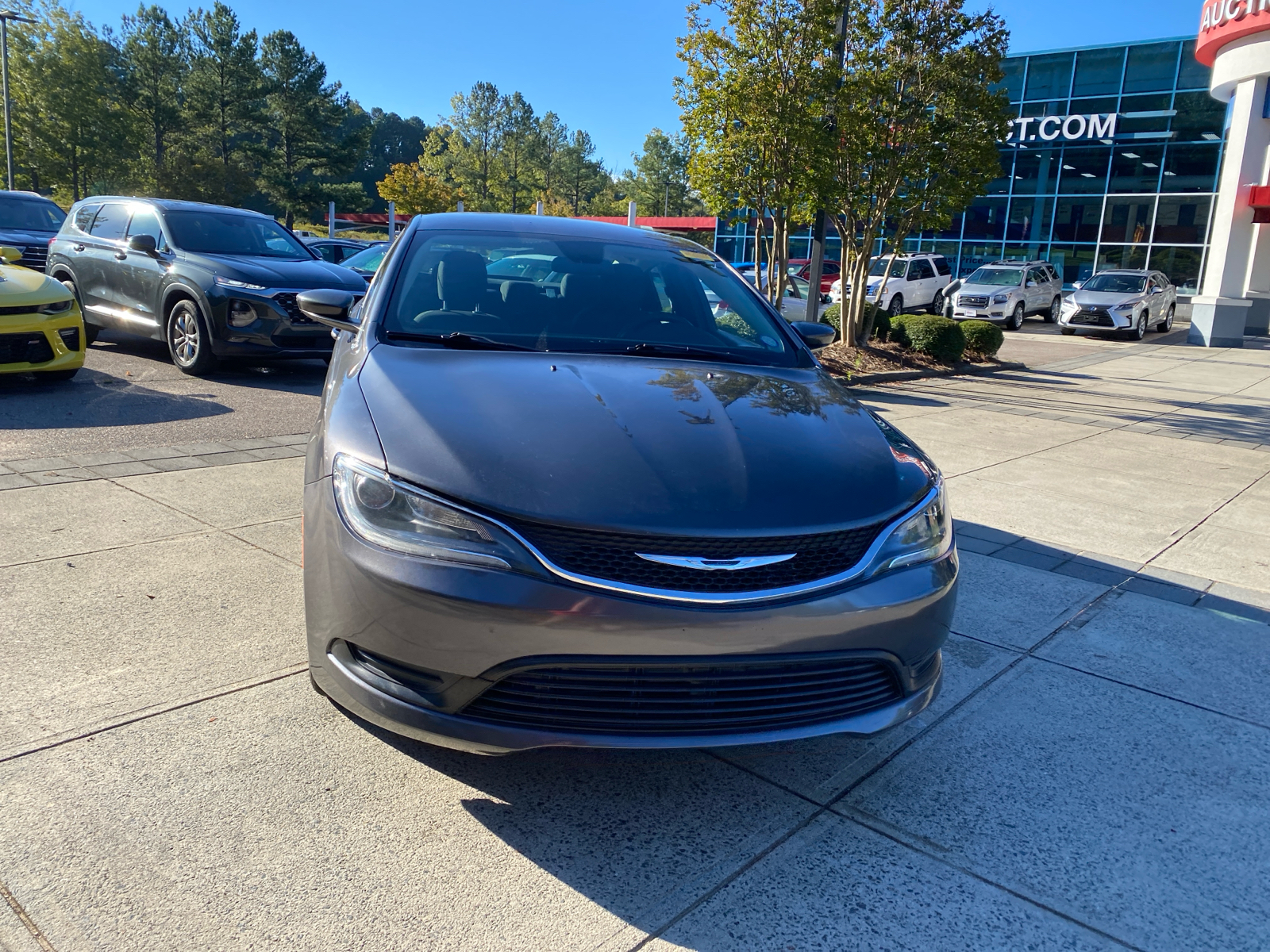 2015 Chrysler 200 LX 3