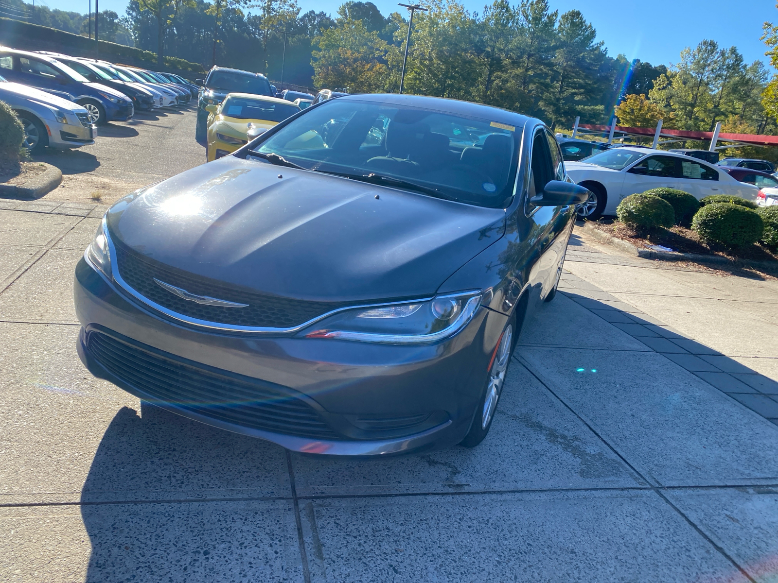 2015 Chrysler 200 LX 4