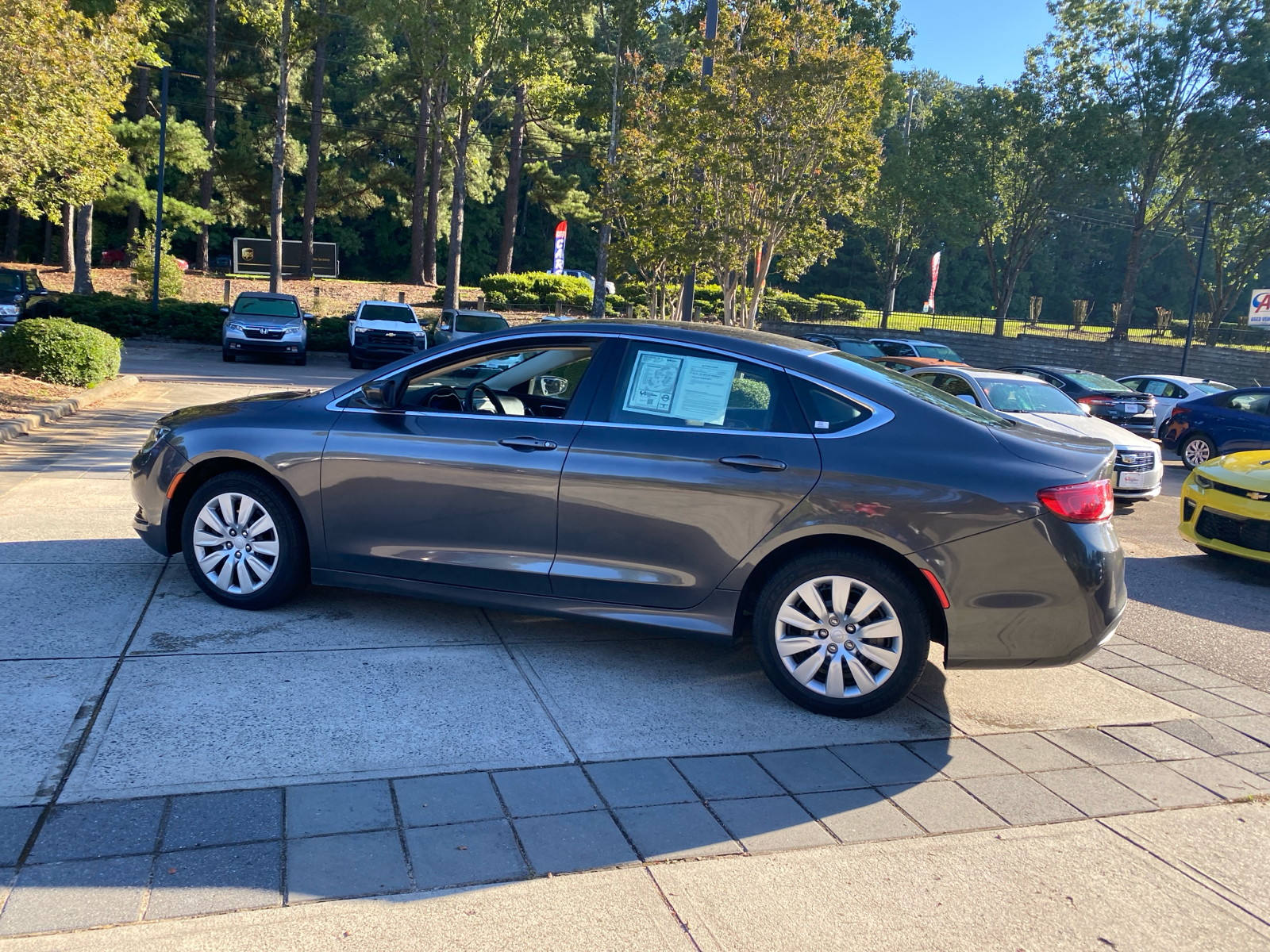 2015 Chrysler 200 LX 5