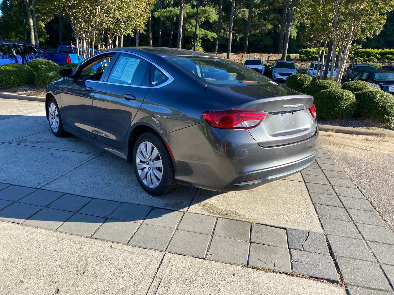 2015 Chrysler 200 LX 6