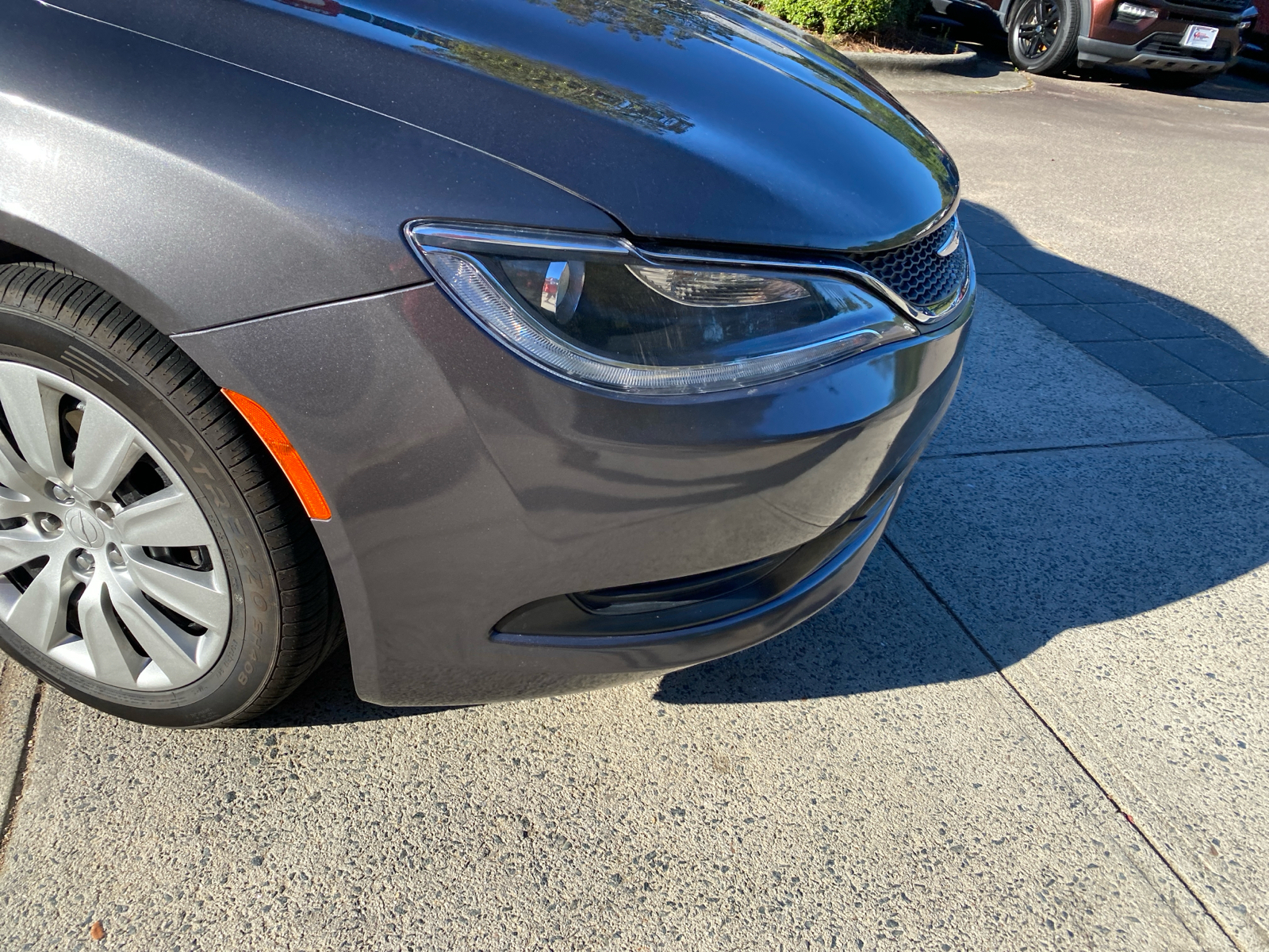 2015 Chrysler 200 LX 11