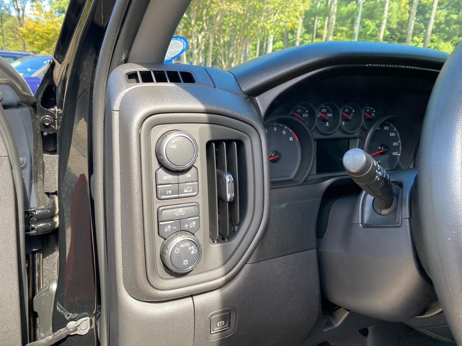 2021 Chevrolet Silverado 1500 Custom 31