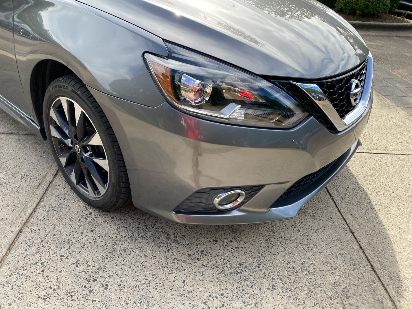 2016 Nissan Sentra SR 11